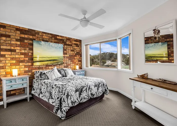 Marina Townhouse 1 - Unit 1 Wapengo St 6